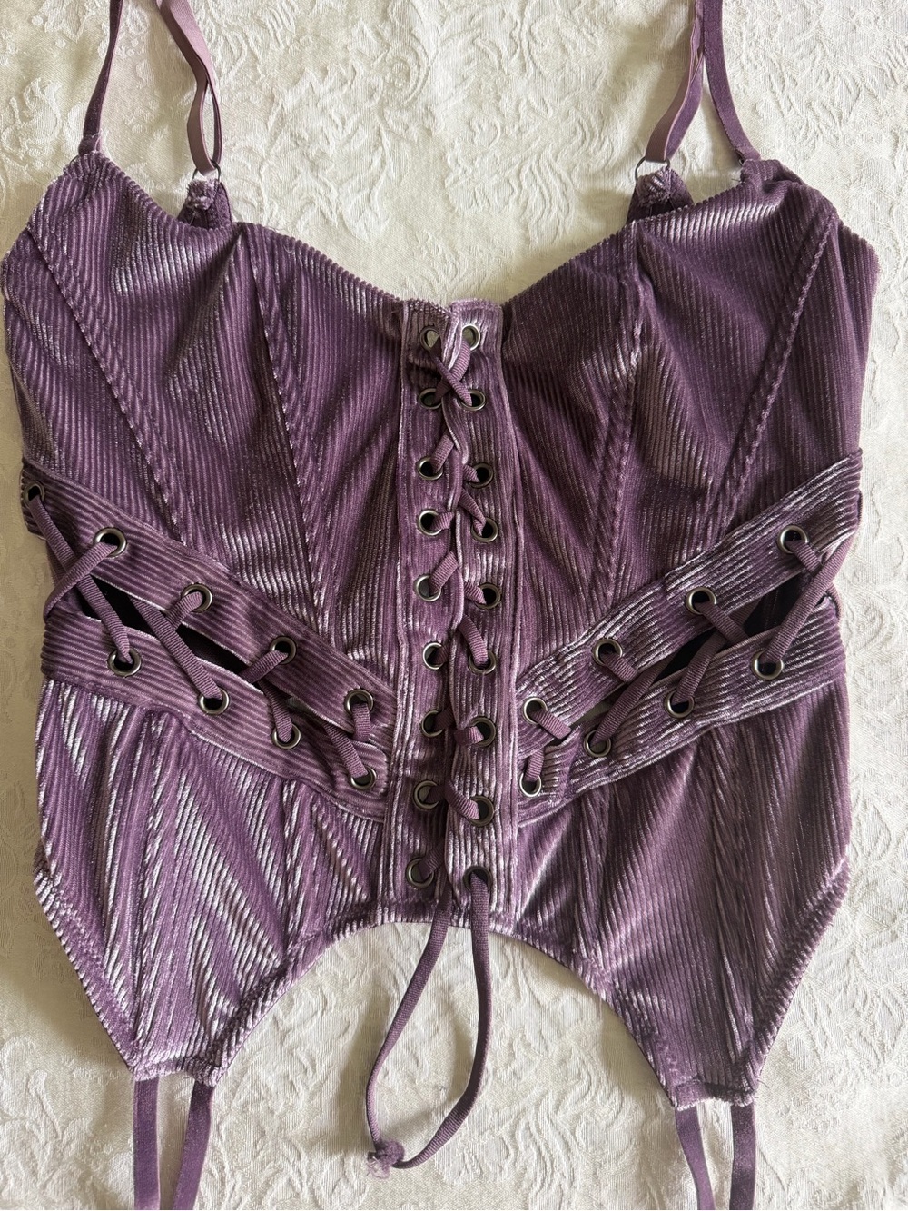 UO Corset Lavender Velvet Lace-Up Camisole - Picture 2 of 8